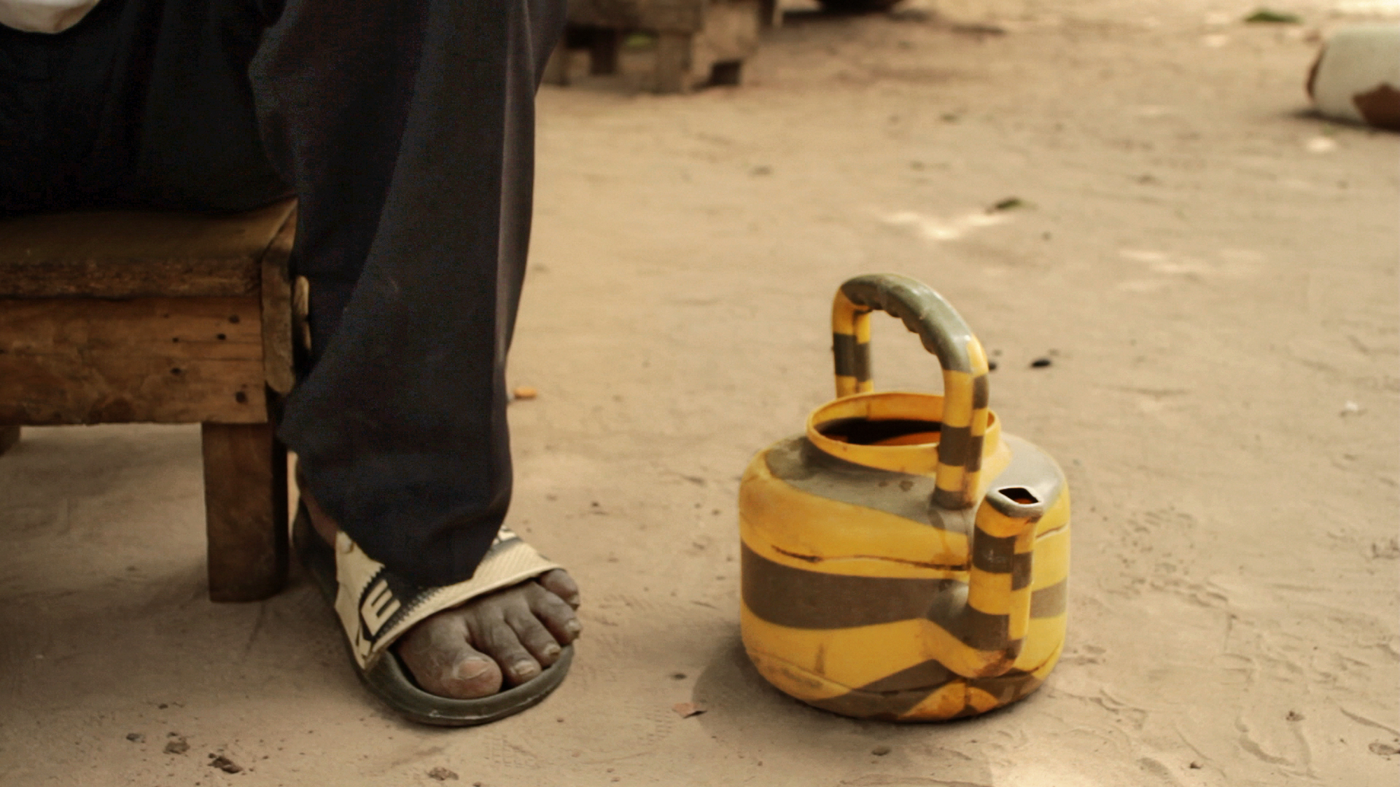 w-01582314foot kande